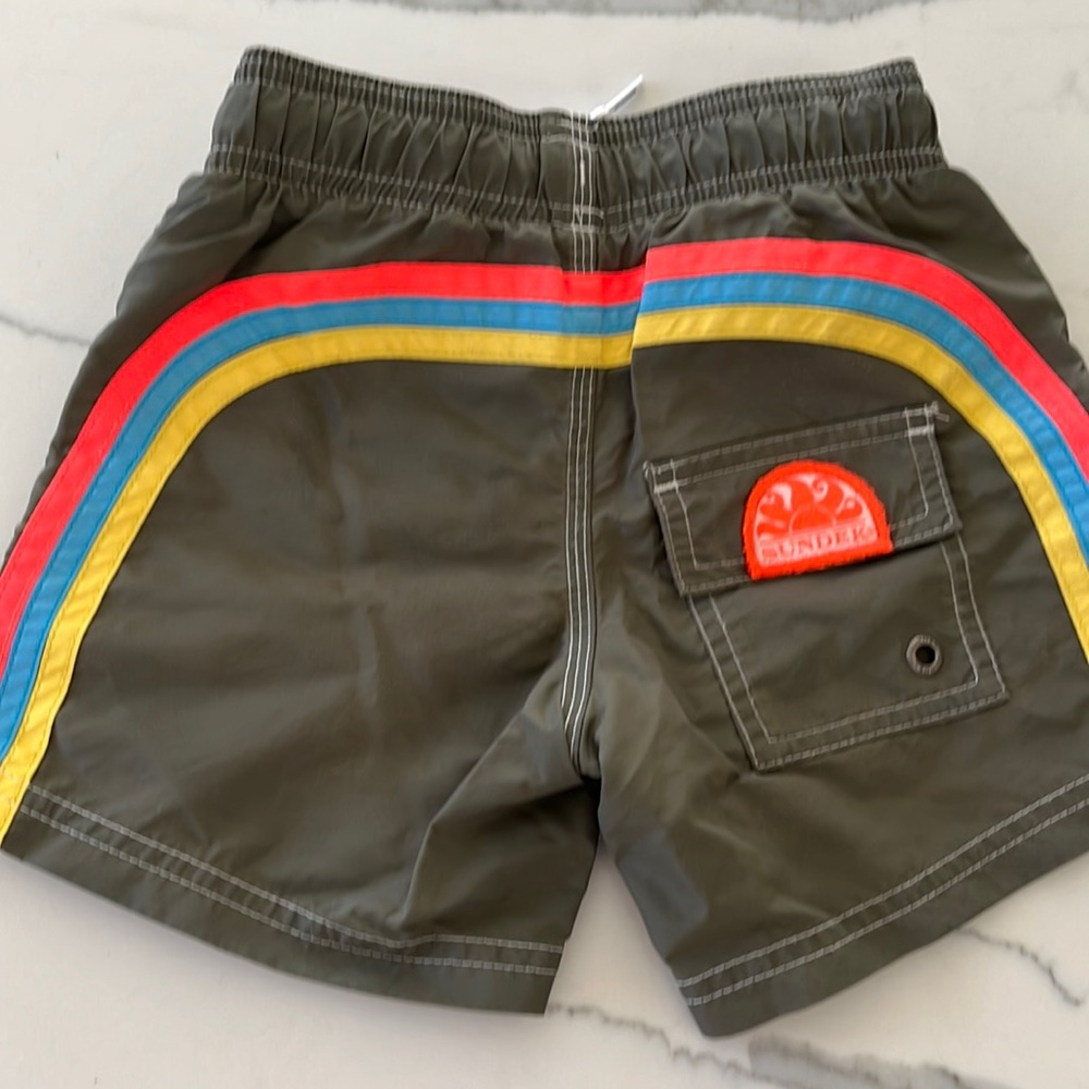 Worn once olive green sundek boys bathing suit size 4 in excellent condition